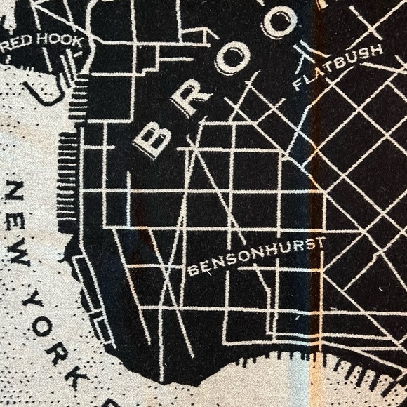 Faribault Brooklyn Vintage Map Wool Throw - Picture 4 of 5